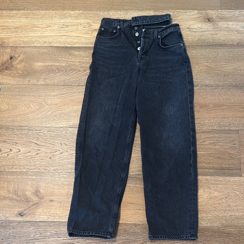 Black High-Waisted Jeans